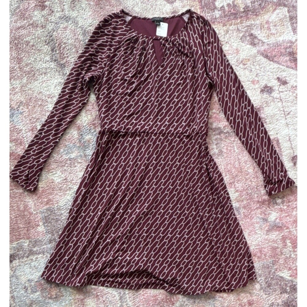 Ann Taylor Factory Burgundy Geometric Sheath Dress Keyhole Neck Long Sleeve L